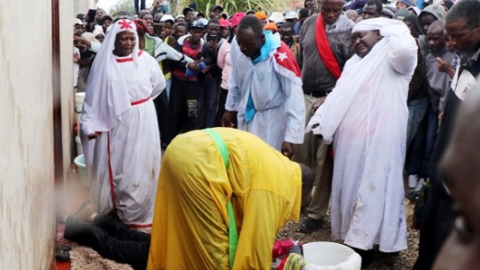 La supuesta captura de un duende que se viralizó en las redes