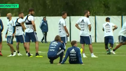 Sampaoli perfila el equipo titular para el debut ante Islandia