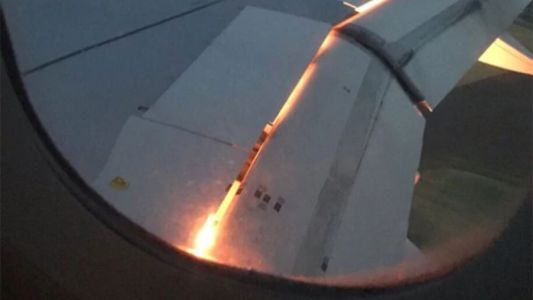 El avión que trasladaba al plantel de Arabia Saudita se prendió fuego en pleno aterrizaje