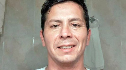 Lo condenaron a 18 años de prisión por descuartizar a una chica y ahora busca citas en Tinder