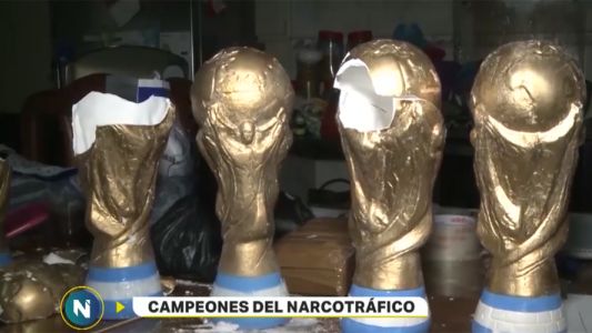 Narco-copas: traficaban droga en réplicas de la Copa del Mundo