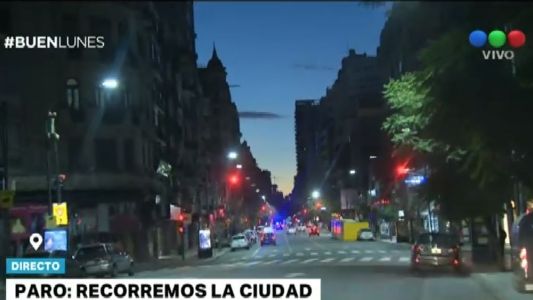 Un recorrido por la Avenida Corrientes en la mañana del paro