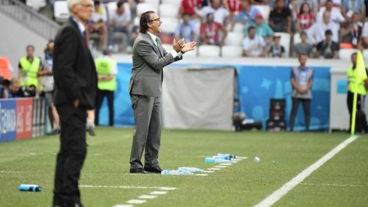 Pizzi le ganó el duelo de técnicos argentinos a Cúper