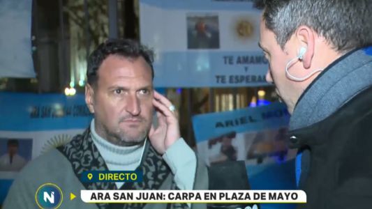 ARA San Juan: acampe de familiares en Plaza de Mayo