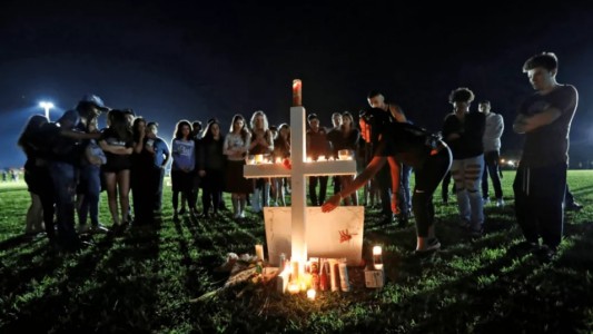 Familias de víctimas de tiroteo en la escuela de Parkland recibirán 400 mil dólares