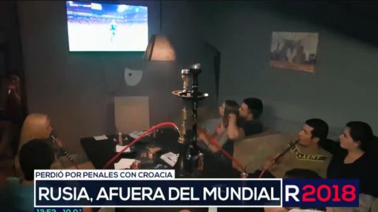 La eliminación de Rusia del Mundial, en un bar de Moscú