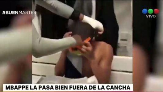 Mbappé se divierte en Rusia 2018