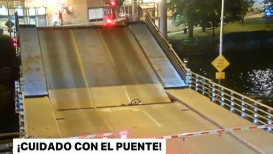 La ciclista que cayo en la trampa del puente levadizo