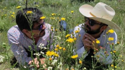 La novia lo dejó, le canceló una sesión de fotos que había pagado y decidió hacerla con un amigo