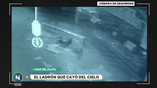 Entró a robar a la feria comunitaria, cayó desde 6 metros y se tomó una cerveza
