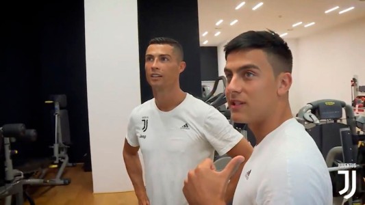 Cristiano Ronaldo se sumó a Juventus y se reunió con Dybala