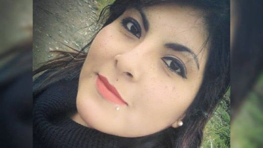"No puedo salir", le escribió a un amigo antes de aparecer asesinada