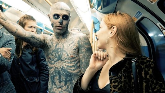 Hallaron muerto a "Zombie Boy", el modelo tatuado amigo de Lady Gaga