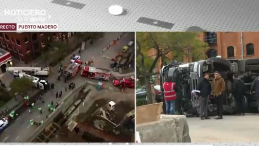 Grúa se quedó sin frenos y chocó a un camión de basura en Puerto Madero: un muerto