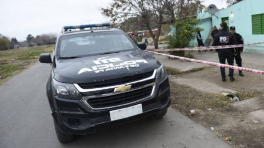 Buscan a una joven de 17 años que apuñaló y mató a su novio