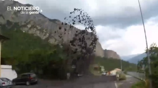 Video: una "erupción" de barro