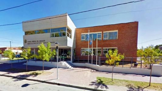 Violó a una de sus hijas y fue preso: ahora quedó en libertad condicional y abusó de otra de ellas