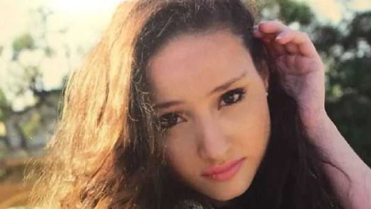 Valentina espera un trasplante bipulmonar urgente