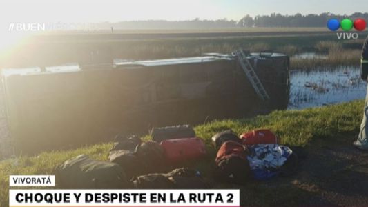 Volcó un micro en la Ruta 2 con 25 pasajeros a bordo