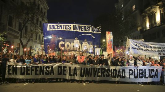 El Gobierno recibirá hoy a los gremios universitarios