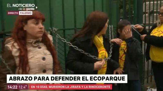 Se encadenaron al Ecoparque porteño luego de la muerte de los animales
