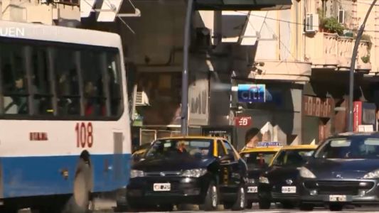 Premian a conductores que respeten las velocidades máximas