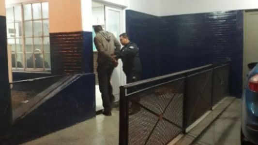 Asesinaron a una adolescente de 17 años en un escrache a un vecino acusado de pedofilia
