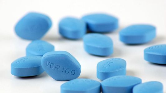 Córdoba: dos chicas le pusieron viagra en la gaseosa a un compañero y terminó internado