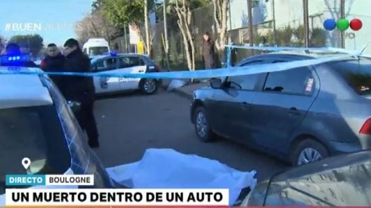 Un remisero apareció muerto adentro de su auto