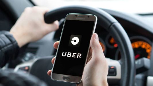 Una joven denunció que fue violada por un chofer de UBER