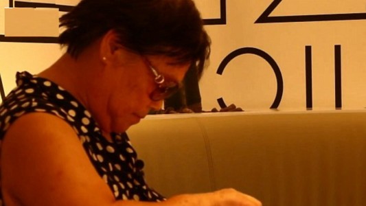 China: tiene 67 años, está embarazada de gemelos y rechazó la recomendación médica de abortar