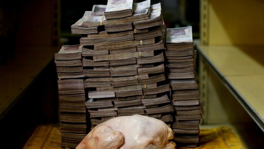 Cuántos billetes se necesitan para comprar productos básicos en Venezuela