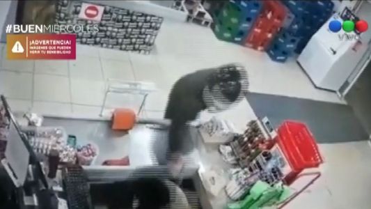 Balearon a la cajera de un supermercado chino