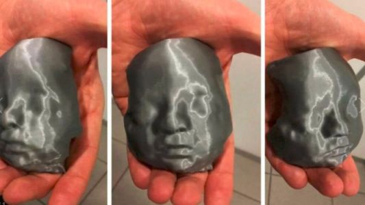 Imprimieron en 3D una ecografía de un bebé de padres ciegos