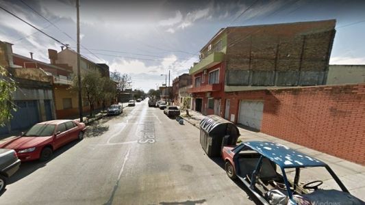 Encuentran a un jubilado apuñalado y con una media en la boca