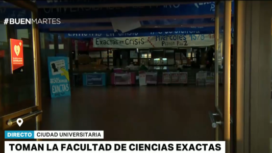 Toma en la facultad de Ciencias Exactas