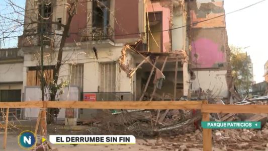 Se derrumbó un edificio en Parque Patricios