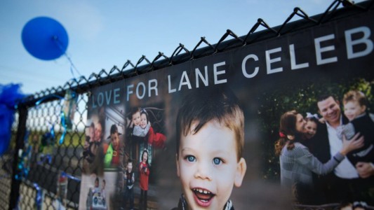 Hace dos años un cocodrilo devoró a su hijo de 2 años en Disney: el conmovedor homenaje de sus padres