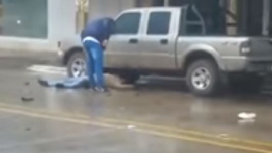 Manejaba borracho, atropelló, mató y se bajó a insultar a su víctima moribunda