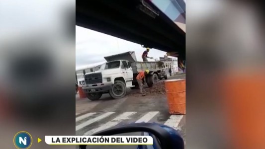 El video viral de los obreros haciendo "todo mal" que terminó en lección