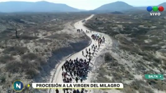 Miles de peregrinos honran con devoción a la Virgen del Milagro en Salta
