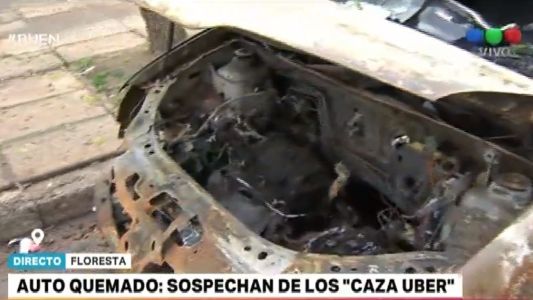 Auto quemado en Floresta: sospechan de los "caza Uber"