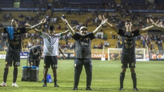 "Creí que estaba en la cancha de Boca": la emoción de Maradona tras el debut en México