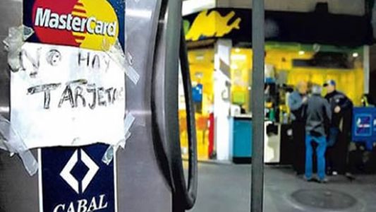Suspenden las tarjetas de crédito en estaciones de servicio independientes