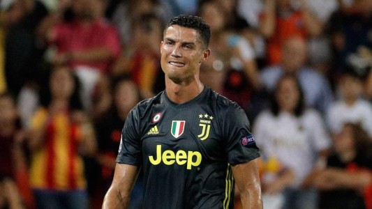 Cristiano se fue expulsado en su primer partido de Champions con Juventus y se fue de la cancha llorando