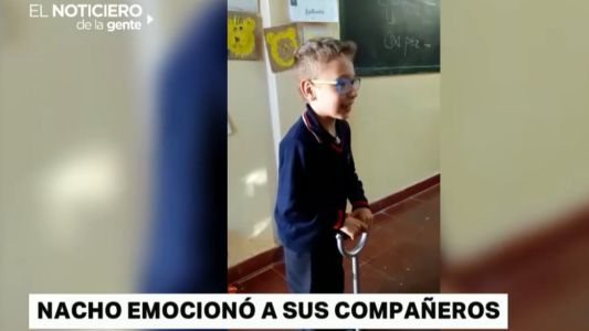 Video conmovedor: el chico que tiene parálisis cerebral y logró caminar por primera vez a los 8 años