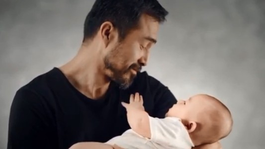 "Corazón aquí estoy": el bebé que sólo se calma al escuchar el corazón de su madre en otro cuerpo