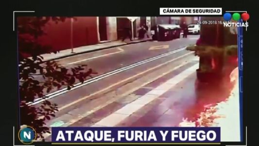 Encapuchados tiraron bombas molotov en la mutual de Gendarmería