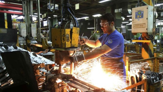 INDEC: la actividad económica cayó 2,7% en julio