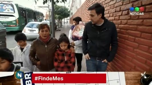 Margarita vive con 8 hijos en una pensión y no llega a fin de mes
